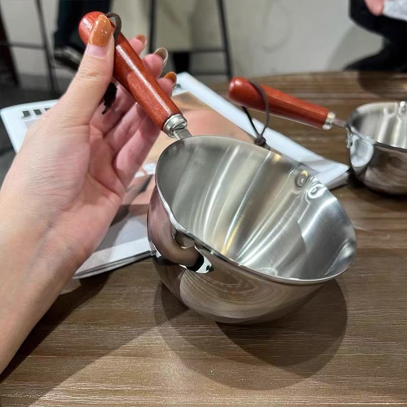 18/10 stainless steel oil pouring pot hot oil special pot mini stir-fry pouring oil