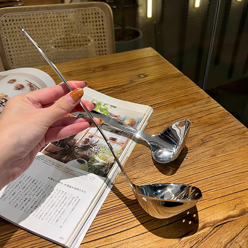 18/10 Stainless Steel Standing Soup Ladle and Strainer Hot Pot Serving Spoon