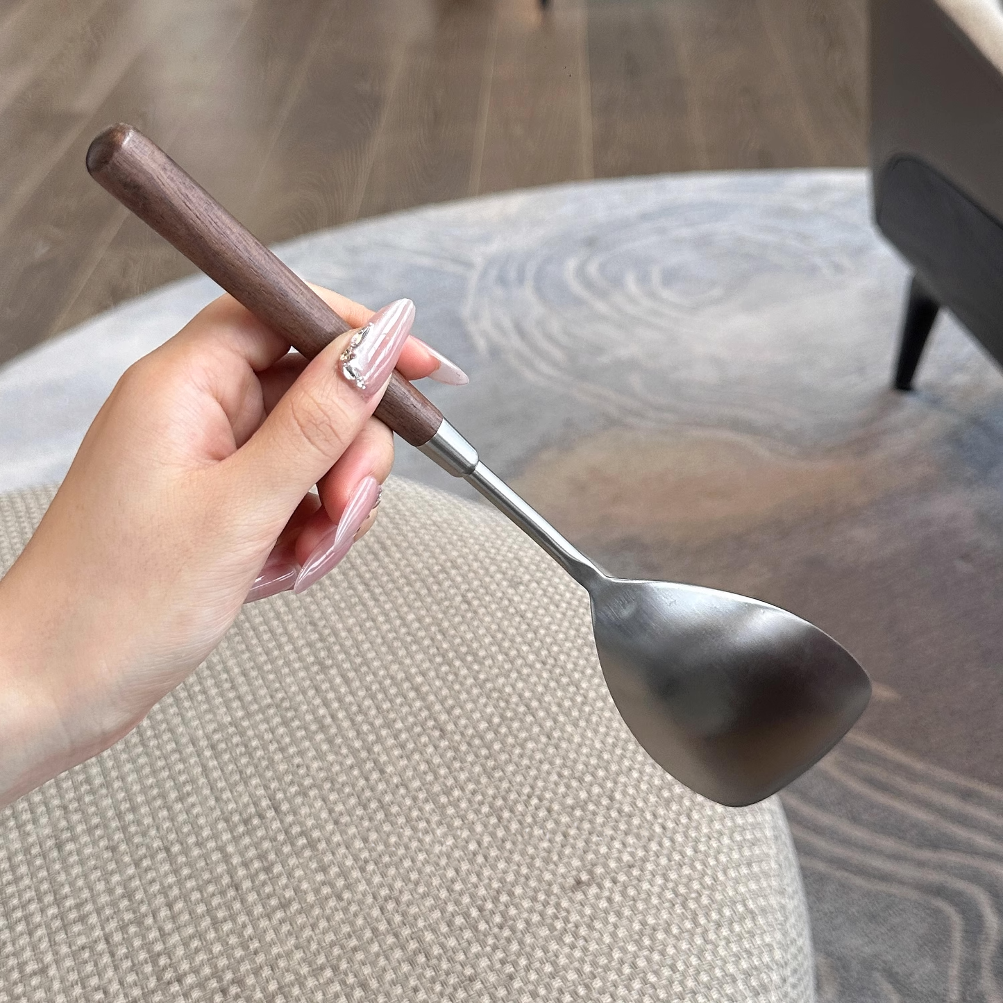 304 Stainless Steel Kitchen Spatula with Walnut Wood Handle