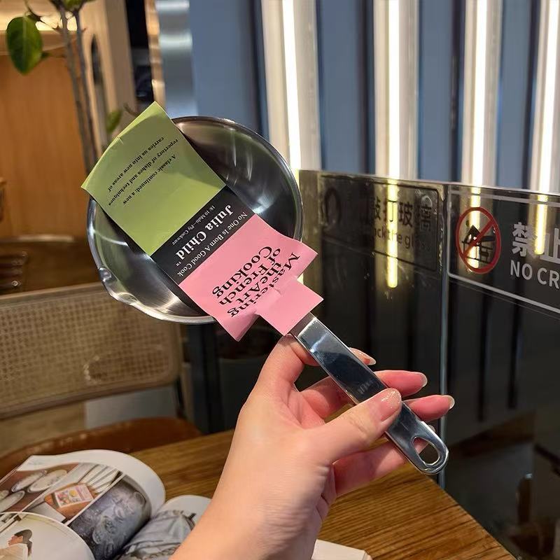 Great quality! Exported to Germany! Integrated 18/10 stainless steel small frying pan 12cm hot oil pan pouring oil pan