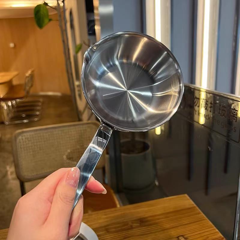 Great quality! Exported to Germany! Integrated 18/10 stainless steel small frying pan 12cm hot oil pan pouring oil pan